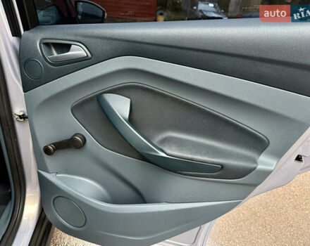 Серый Форд Си-Макс, объемом двигателя 1.6 л и пробегом 218 тыс. км за 6999 $, фото 20 на Automoto.ua