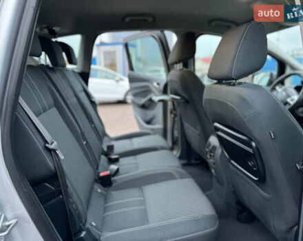 Серый Форд Си-Макс, объемом двигателя 1.6 л и пробегом 234 тыс. км за 9300 $, фото 44 на Automoto.ua