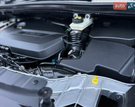 Серый Форд Си-Макс, объемом двигателя 1.6 л и пробегом 234 тыс. км за 9300 $, фото 100 на Automoto.ua