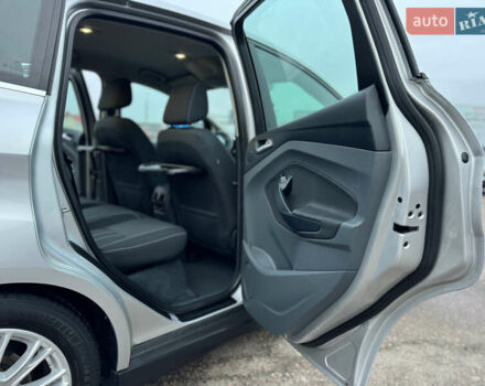 Серый Форд Си-Макс, объемом двигателя 1.6 л и пробегом 234 тыс. км за 9300 $, фото 49 на Automoto.ua