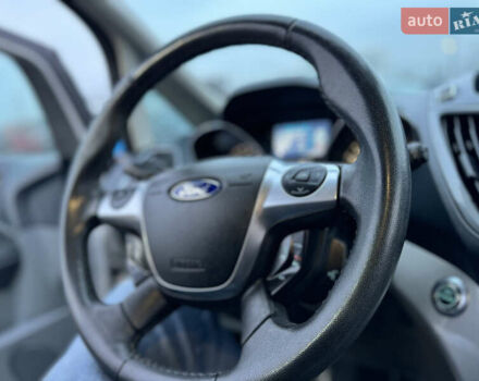 Серый Форд Си-Макс, объемом двигателя 1.6 л и пробегом 234 тыс. км за 9300 $, фото 84 на Automoto.ua