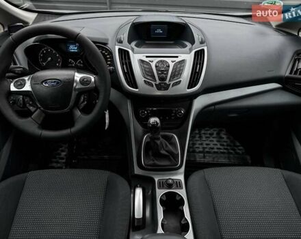 Серый Форд Си-Макс, объемом двигателя 1.6 л и пробегом 218 тыс. км за 7900 $, фото 27 на Automoto.ua