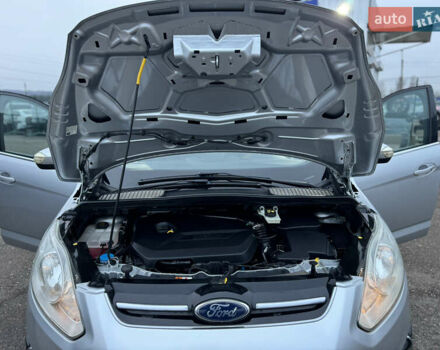 Серый Форд Си-Макс, объемом двигателя 1.6 л и пробегом 234 тыс. км за 9300 $, фото 93 на Automoto.ua