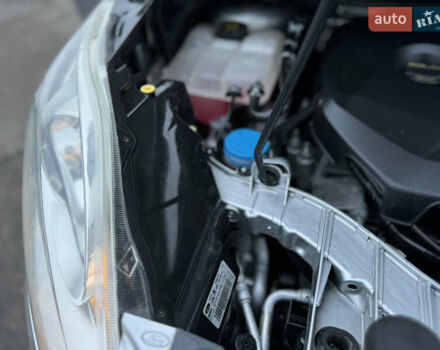 Серый Форд Си-Макс, объемом двигателя 1.6 л и пробегом 234 тыс. км за 9300 $, фото 96 на Automoto.ua