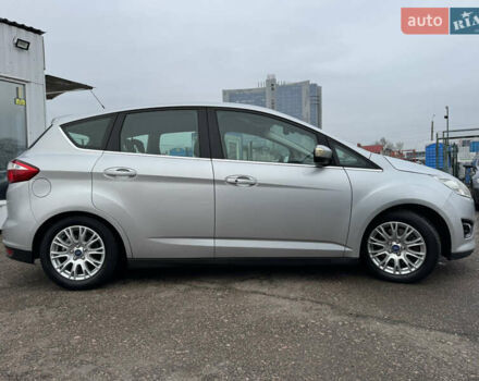 Серый Форд Си-Макс, объемом двигателя 1.6 л и пробегом 234 тыс. км за 9300 $, фото 6 на Automoto.ua