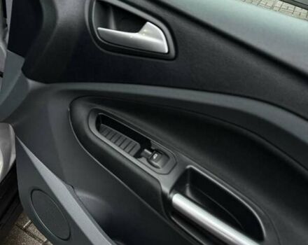 Серый Форд Си-Макс, объемом двигателя 1.6 л и пробегом 218 тыс. км за 7900 $, фото 37 на Automoto.ua