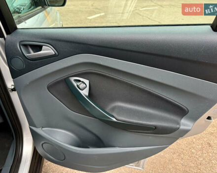 Сірий Форд Сі-Макс, об'ємом двигуна 1.6 л та пробігом 254 тис. км за 6999 $, фото 23 на Automoto.ua