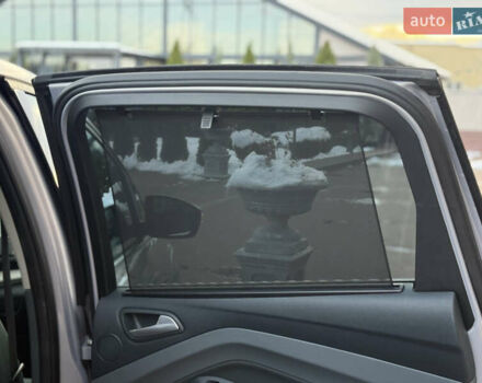 Серый Форд Си-Макс, объемом двигателя 1.6 л и пробегом 239 тыс. км за 8650 $, фото 62 на Automoto.ua