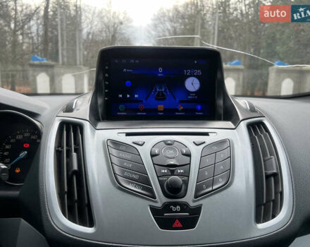 Серый Форд Си-Макс, объемом двигателя 1.6 л и пробегом 138 тыс. км за 9300 $, фото 11 на Automoto.ua