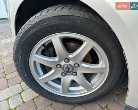 Серый Форд Си-Макс, объемом двигателя 1.6 л и пробегом 207 тыс. км за 7600 $, фото 27 на Automoto.ua