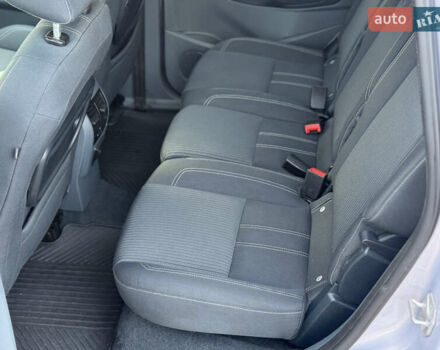 Серый Форд Си-Макс, объемом двигателя 1.6 л и пробегом 239 тыс. км за 8650 $, фото 49 на Automoto.ua