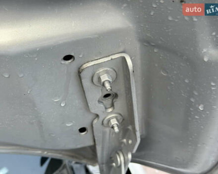 Серый Форд Си-Макс, объемом двигателя 1.6 л и пробегом 239 тыс. км за 8650 $, фото 68 на Automoto.ua