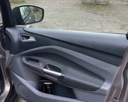 Серый Форд Си-Макс, объемом двигателя 1.6 л и пробегом 138 тыс. км за 9300 $, фото 16 на Automoto.ua