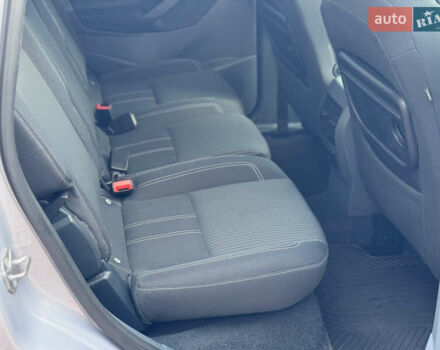 Серый Форд Си-Макс, объемом двигателя 1.6 л и пробегом 239 тыс. км за 8650 $, фото 63 на Automoto.ua