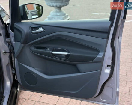 Серый Форд Си-Макс, объемом двигателя 1.6 л и пробегом 239 тыс. км за 8650 $, фото 56 на Automoto.ua