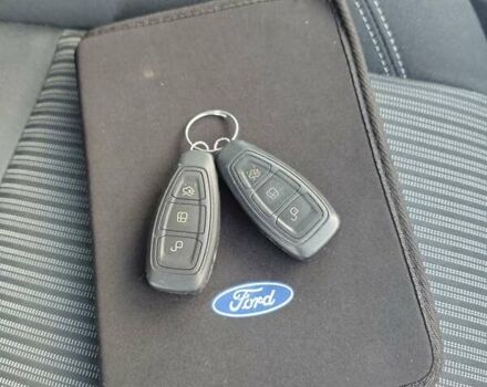 Серый Форд Си-Макс, объемом двигателя 1.6 л и пробегом 207 тыс. км за 7600 $, фото 36 на Automoto.ua