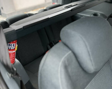 Сірий Форд Сі-Макс, об'ємом двигуна 1.6 л та пробігом 107 тис. км за 7350 $, фото 32 на Automoto.ua