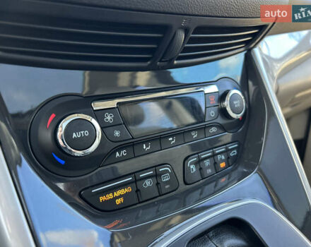 Сірий Форд Сі-Макс, об'ємом двигуна 2 л та пробігом 82 тис. км за 13000 $, фото 29 на Automoto.ua