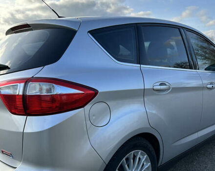 Сірий Форд Сі-Макс, об'ємом двигуна 2 л та пробігом 82 тис. км за 13000 $, фото 4 на Automoto.ua