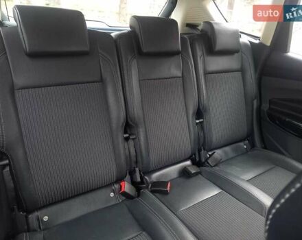 Серый Форд Си-Макс, объемом двигателя 2 л и пробегом 243 тыс. км за 10100 $, фото 24 на Automoto.ua