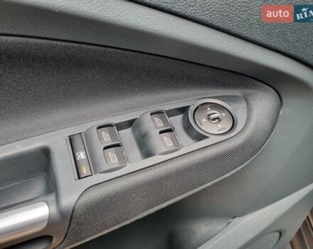 Сірий Форд Сі-Макс, об'ємом двигуна 1 л та пробігом 136 тис. км за 6950 $, фото 19 на Automoto.ua