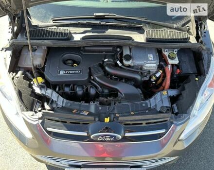 Серый Форд Си-Макс, объемом двигателя 2 л и пробегом 131 тыс. км за 9999 $, фото 34 на Automoto.ua