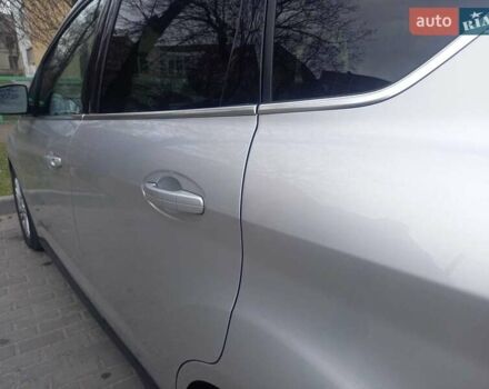 Серый Форд Си-Макс, объемом двигателя 2 л и пробегом 243 тыс. км за 10100 $, фото 6 на Automoto.ua