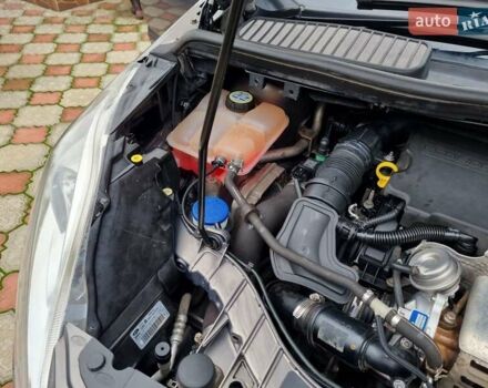 Сірий Форд Сі-Макс, об'ємом двигуна 1 л та пробігом 136 тис. км за 6950 $, фото 27 на Automoto.ua