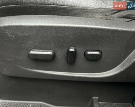 Сірий Форд Сі-Макс, об'ємом двигуна 2 л та пробігом 171 тис. км за 10499 $, фото 10 на Automoto.ua