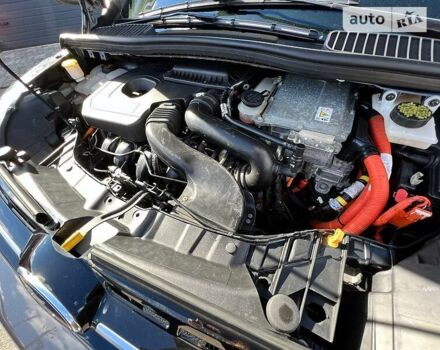 Серый Форд Си-Макс, объемом двигателя 2 л и пробегом 106 тыс. км за 12800 $, фото 57 на Automoto.ua