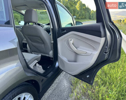 Сірий Форд Сі-Макс, об'ємом двигуна 2 л та пробігом 111 тис. км за 10700 $, фото 13 на Automoto.ua