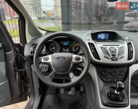 Форд Сі-Макс 2014 у Києві на Automoto.ua Сірий Форд Сі-Макс, об'ємом двигуна 1.56 л та пробігом 220 тис. км за 8900 $, фото 17 на Automoto.ua