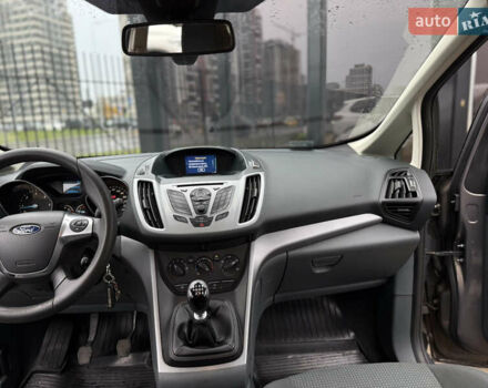 Форд Сі-Макс 2014 у Києві на Automoto.ua Сірий Форд Сі-Макс, об'ємом двигуна 1.56 л та пробігом 220 тис. км за 8900 $, фото 19 на Automoto.ua