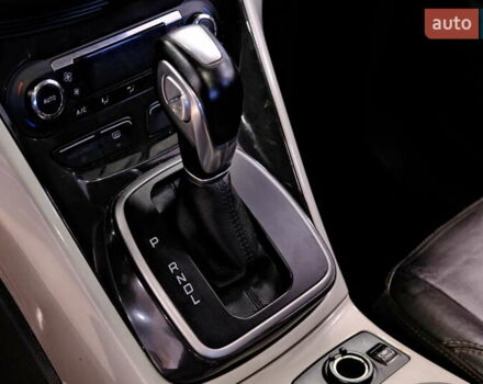 Сірий Форд Сі-Макс, об'ємом двигуна 2 л та пробігом 164 тис. км за 8900 $, фото 15 на Automoto.ua