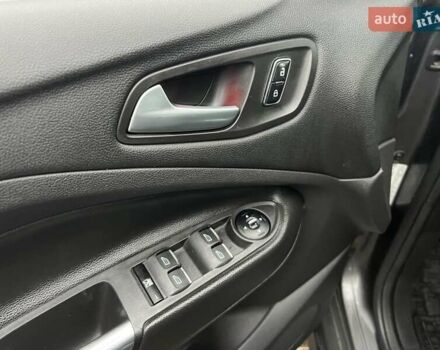 Сірий Форд Сі-Макс, об'ємом двигуна 2 л та пробігом 171 тис. км за 10499 $, фото 13 на Automoto.ua