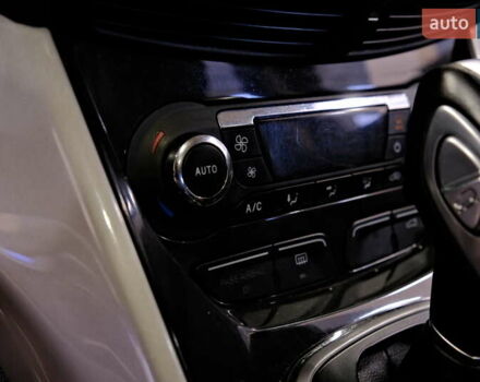 Сірий Форд Сі-Макс, об'ємом двигуна 2 л та пробігом 164 тис. км за 8900 $, фото 17 на Automoto.ua