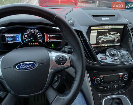 Серый Форд Си-Макс, объемом двигателя 2 л и пробегом 210 тыс. км за 14350 $, фото 22 на Automoto.ua