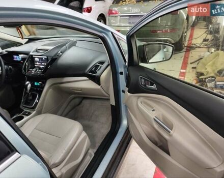 Серый Форд Си-Макс, объемом двигателя 2 л и пробегом 311 тыс. км за 10500 $, фото 4 на Automoto.ua