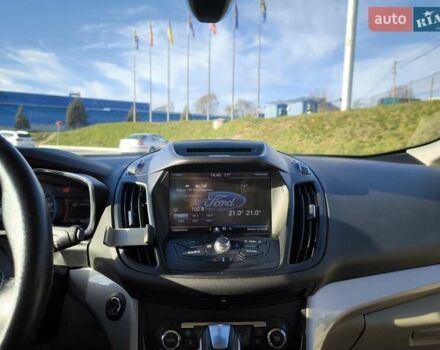 Серый Форд Си-Макс, объемом двигателя 2 л и пробегом 128 тыс. км за 11000 $, фото 27 на Automoto.ua