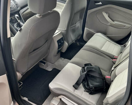 Серый Форд Си-Макс, объемом двигателя 2 л и пробегом 206 тыс. км за 9600 $, фото 15 на Automoto.ua