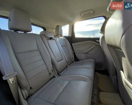 Серый Форд Си-Макс, объемом двигателя 2 л и пробегом 128 тыс. км за 11000 $, фото 22 на Automoto.ua