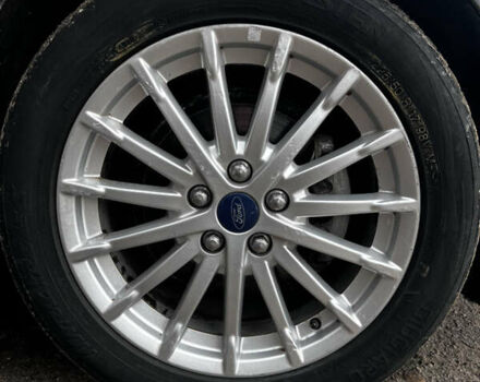 Серый Форд Си-Макс, объемом двигателя 2 л и пробегом 206 тыс. км за 9600 $, фото 6 на Automoto.ua