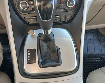 Серый Форд Си-Макс, объемом двигателя 2 л и пробегом 340 тыс. км за 7849 $, фото 3 на Automoto.ua