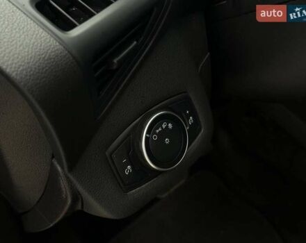 Серый Форд Си-Макс, объемом двигателя 2 л и пробегом 181 тыс. км за 10000 $, фото 11 на Automoto.ua