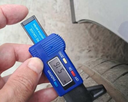 Серый Форд Си-Макс, объемом двигателя 2 л и пробегом 119 тыс. км за 12199 $, фото 50 на Automoto.ua