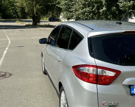 Серый Форд Си-Макс, объемом двигателя 2 л и пробегом 167 тыс. км за 12000 $, фото 4 на Automoto.ua