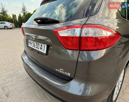 Серый Форд Си-Макс, объемом двигателя 2 л и пробегом 110 тыс. км за 11200 $, фото 21 на Automoto.ua