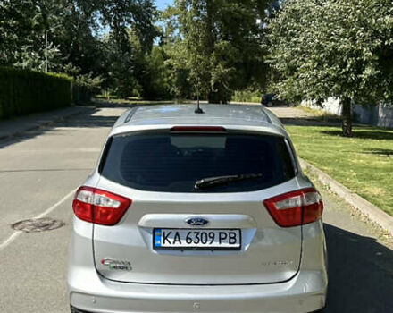 Серый Форд Си-Макс, объемом двигателя 2 л и пробегом 167 тыс. км за 12000 $, фото 2 на Automoto.ua