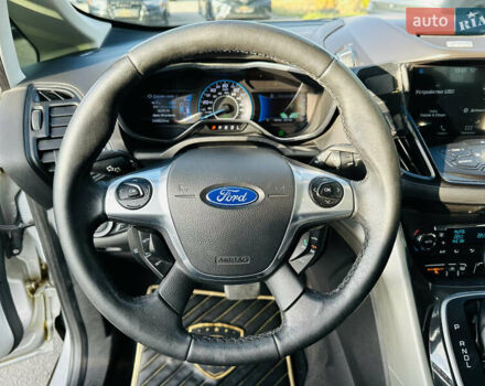 Сірий Форд Сі-Макс, об'ємом двигуна 2 л та пробігом 240 тис. км за 13400 $, фото 27 на Automoto.ua