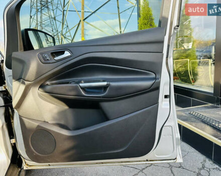 Сірий Форд Сі-Макс, об'ємом двигуна 2 л та пробігом 240 тис. км за 13400 $, фото 25 на Automoto.ua